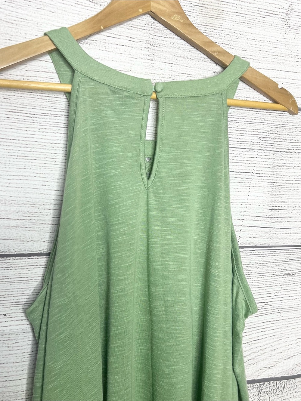 TORRID Green Crochet Neck Cold Shoulder Long Sleeve Sharkbite Hem Top Size 2X - Picture 12 of 16